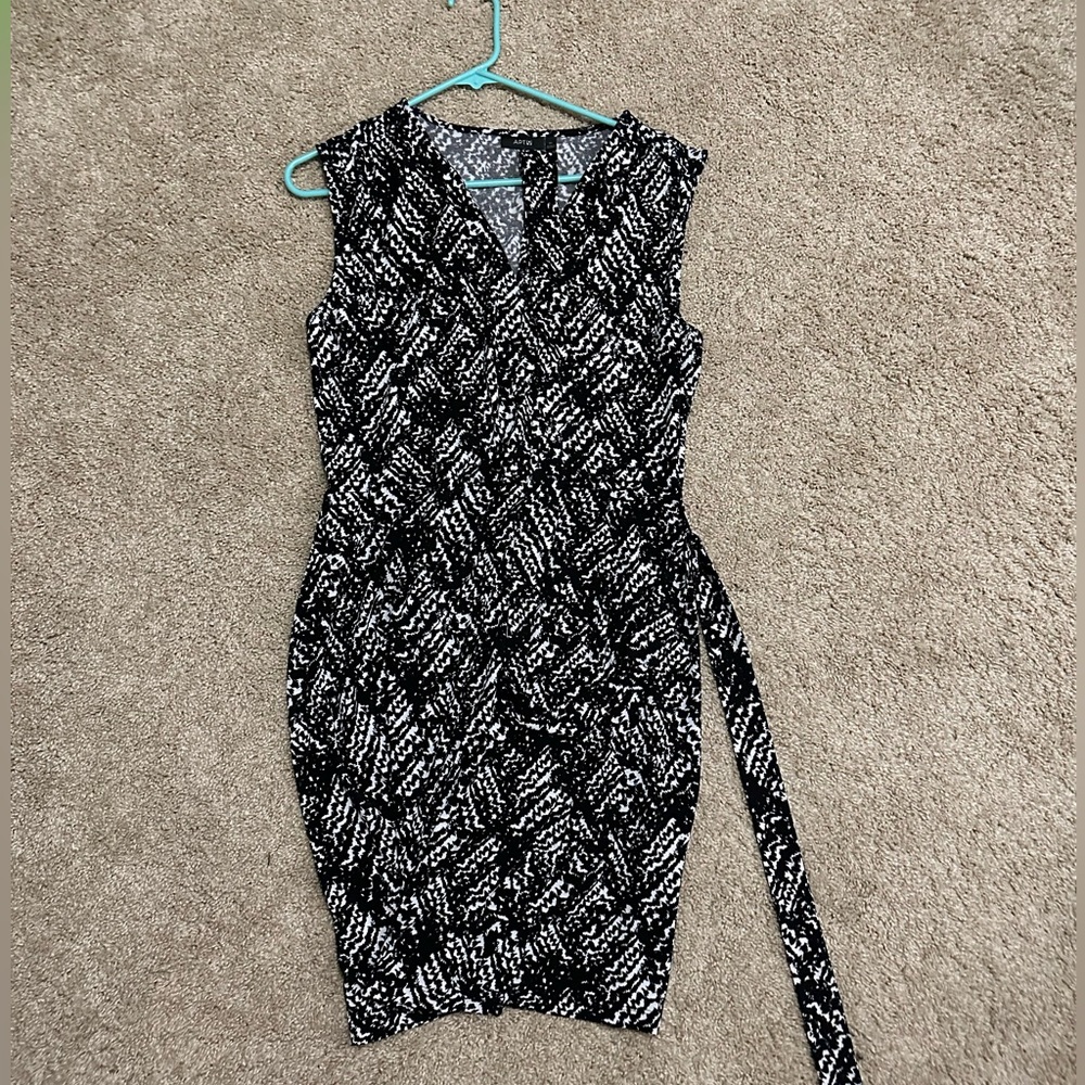 Apt 9 wrap dress